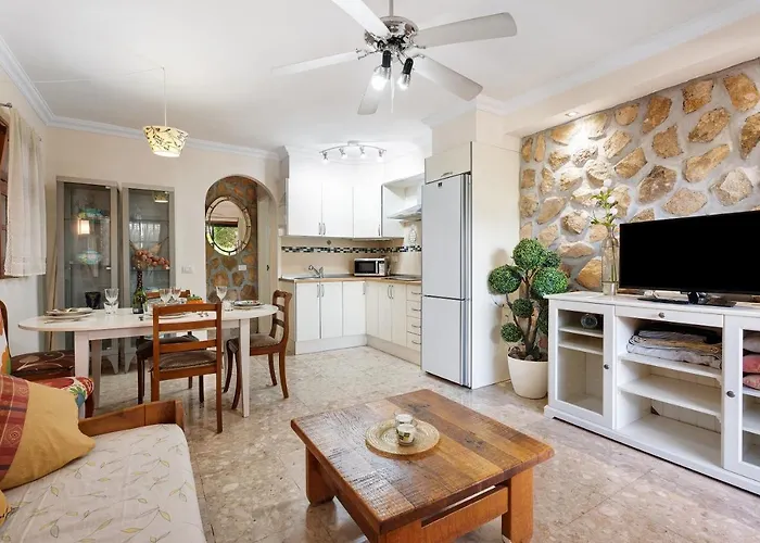 Beautiful Apto Amarilla Golf By Paramount Holidays * 산미겔데아보나