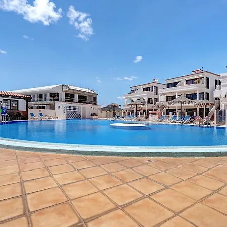 Beautiful Apto Amarilla Golf By Paramount Holidays